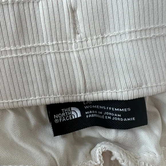 North Face Aphrodite Shorts Dune - Picture 8 of 8